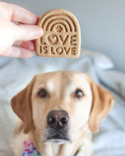 Charger l'image dans la galerie, Emporte-pièce L'AMOUR C'EST L'AMOUR