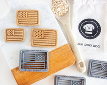 Cargar imagen en el visor de la galería, USA Flag Cookie Cutter