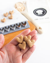 Cargar imagen en el visor de la galería, Hand Drawn Heart Multi-Cutter (MINI SIZE) Select Size