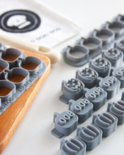 Cargar imagen en el visor de la galería, Pumpkin Multi-Cutter (MINI SIZE) Sets Available with Optional Stamp Tool (3 Styles of Stamp Tools Available)