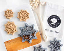 Load image into Gallery viewer, Spider Web Cookie Cutter