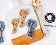 Charger l'image dans la galerie, Emporte-pièce en forme de bâtonnets de guimauve grillés