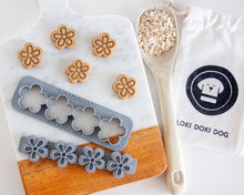 Cargar imagen en el visor de la galería, Flower Shape Multi-Cutter (MINI SIZE) Sets Available with Optional Stamp Tool