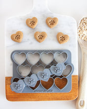 Cargar imagen en el visor de la galería, Heart Shape Multi-Cutter (MINI SIZE) Sets Available with Optional Stamp Tool