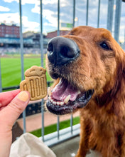 Cargar imagen en el visor de la galería, Cortador de galletas con forma de perro en forma de jarra de cerveza (10 estilos)