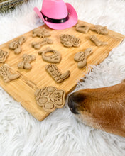 Charger l'image dans la galerie, Emporte-pièce en forme de patte « YEE PAW »