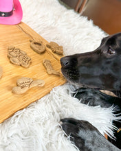 Charger l'image dans la galerie, Emporte-pièce en forme de chapeau de cowboy (deux styles disponibles)