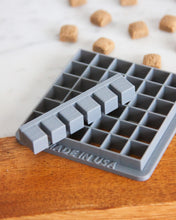 Cargar imagen en el visor de la galería, Juegos de cortadores múltiples de forma cuadrada (tamaño de premio de entrenamiento) disponibles con herramienta opcional