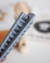 Cargar imagen en el visor de la galería, Juegos de cortadores múltiples en forma de corazón (tamaño de premio de entrenamiento) disponibles con herramienta opcional