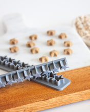 Cargar imagen en el visor de la galería, Juegos de cortadores múltiples con forma de estrella (tamaño de premio de entrenamiento) disponibles con herramienta opcional