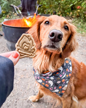 Cargar imagen en el visor de la galería, Paquete de cortadores de galletas Happy Camper