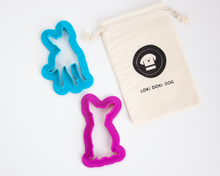 Charger l'image dans la galerie, Emporte-pièce en forme de race de chien (personnalisation disponible)