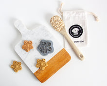 Cargar imagen en el visor de la galería, Cortador de galletas de flores