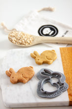 Cargar imagen en el visor de la galería, Cortador de galletas de conejo