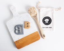 Cargar imagen en el visor de la galería, Cortadores de galletas con forma de letra del alfabeto