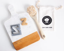 Cargar imagen en el visor de la galería, Cortadores de galletas con forma de letra del alfabeto