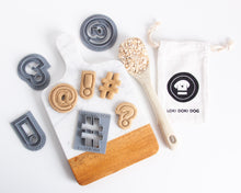 Charger l'image dans la galerie, Emporte-pièces en forme de lettres « Personnages spéciaux »