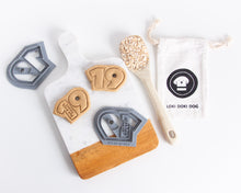 Cargar imagen en el visor de la galería, Cortadores de galletas con forma de número (dos dígitos)