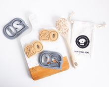 Cargar imagen en el visor de la galería, Cortadores de galletas con forma de número (dos dígitos)