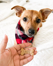 Charger l'image dans la galerie, Emporte-pièce en forme d'os personnalisé