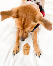 Cargar imagen en el visor de la galería, Cortador de galletas con forma de taza de café "Pero primero mi Puppuccino"