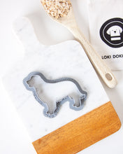 Charger l'image dans la galerie, Emporte-pièce en forme de race de chien (personnalisation disponible)