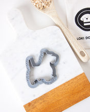 Charger l'image dans la galerie, Emporte-pièce en forme de race de chien (personnalisation disponible)