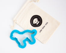 Charger l'image dans la galerie, Emporte-pièce en forme de race de chien (personnalisation disponible)