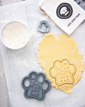 Load image into Gallery viewer, &quot;Best Dog Dad&quot; Paw Shaped Cookie Cutter
