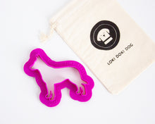 Charger l'image dans la galerie, Emporte-pièce en forme de race de chien (personnalisation disponible)