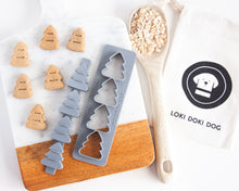 Charger l'image dans la galerie, Pine Tree Multi-Cutter (MINI SIZE) Sets Available with Optional Stamp Tool
