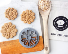 Load image into Gallery viewer, Daisy Flower Cookie Cutter (Select Size)
