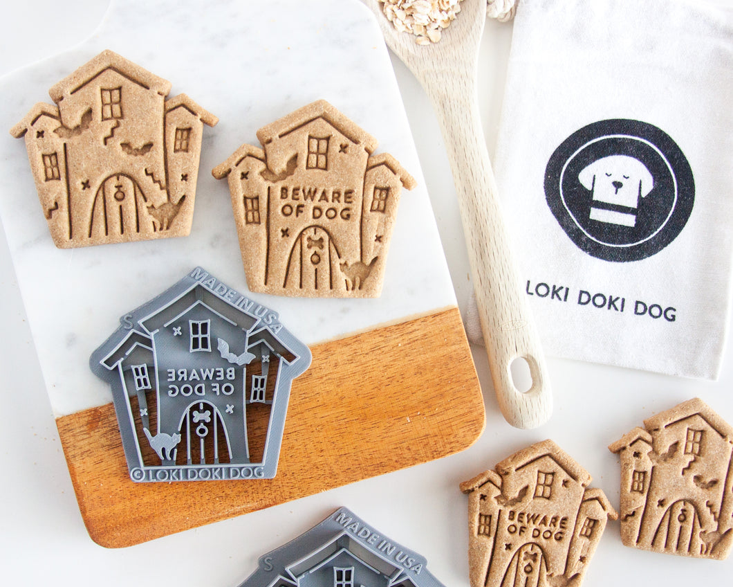 Haunted House Cookie Cutter (2 Styles to choose from)