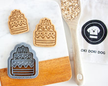 Load image into Gallery viewer, Two-Tier Cake With ICING &amp; SPRINKLES Cookie Cutter (Select Size)
