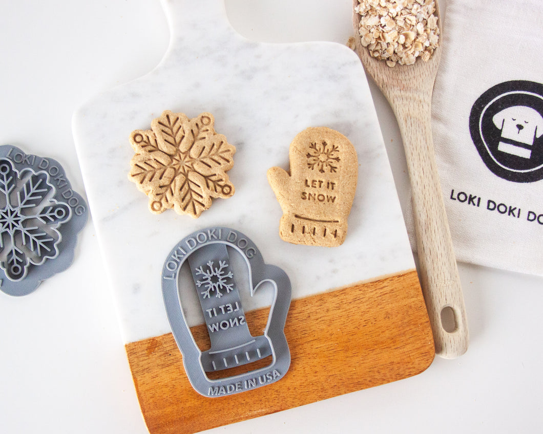 Cortadores de galletas para perro con forma de manopla y copo de nieve 