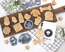 Load image into Gallery viewer, &quot;Let it Snow&quot; Mitten &amp; Snowflake Dog Biscuit Cutters (BUNDLE of 2)
