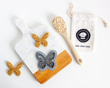Cargar imagen en el visor de la galería, Cortador de galletas de mariposa
