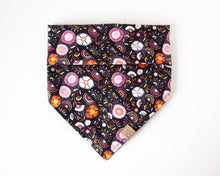 Load image into Gallery viewer, Flower Burst Dog Bandana
