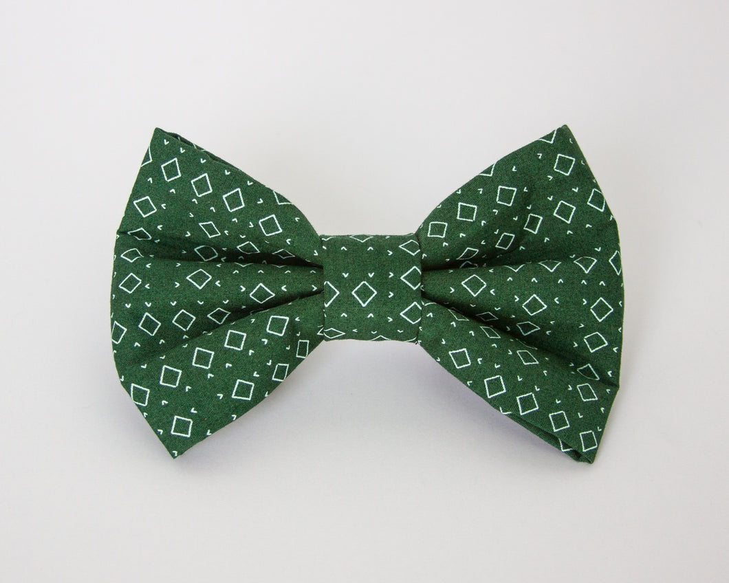 Emerald Charm Dog Bow Tie