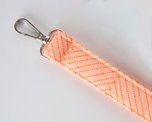 Load image into Gallery viewer, Dazzling Coral Keychain Wristlet
