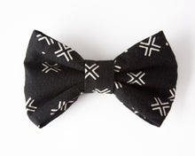 Load image into Gallery viewer, Mod Cloth Linen Bow Tie
