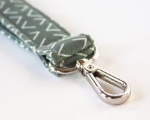 Load image into Gallery viewer, Modern Arrow Keychain Wristlet
